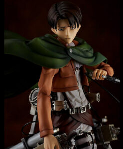 Attack on Titan Levi Pulchra Figure