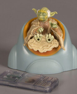 Hasbro Star Wars Episode I Yoda with Jedi Council Chair