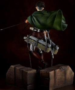 Attack on Titan Levi Pulchra Figure