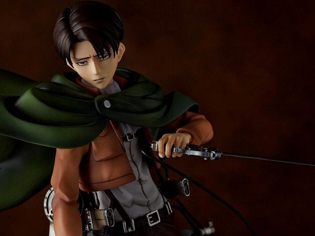 Attack on Titan Levi Pulchra Figure